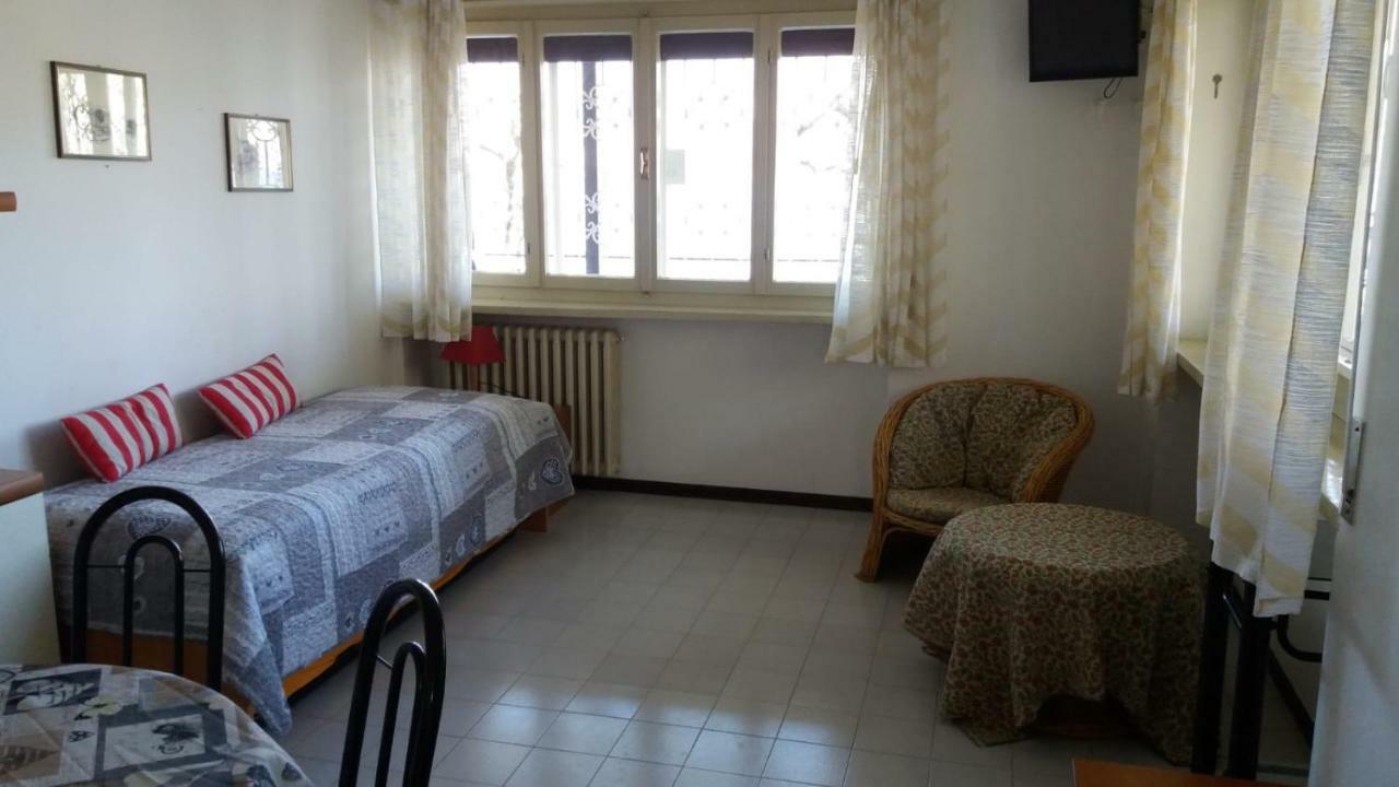 La Virgola Apartments برنزوني سول جاردا المظهر الخارجي الصورة